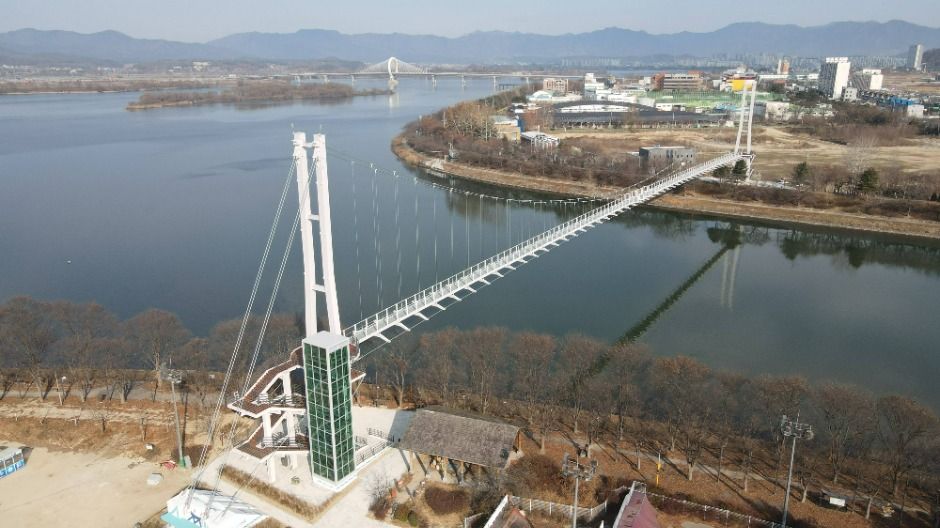 출렁다리 야경